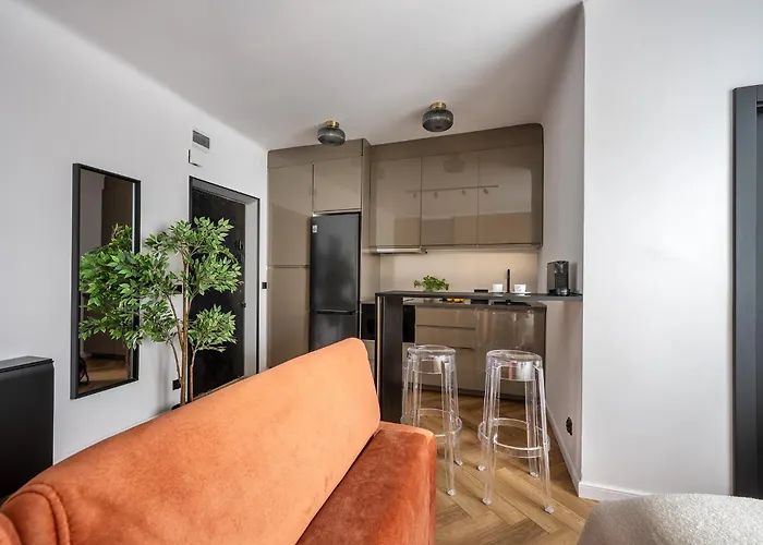 Majestic Chmielna Street * Warsaw